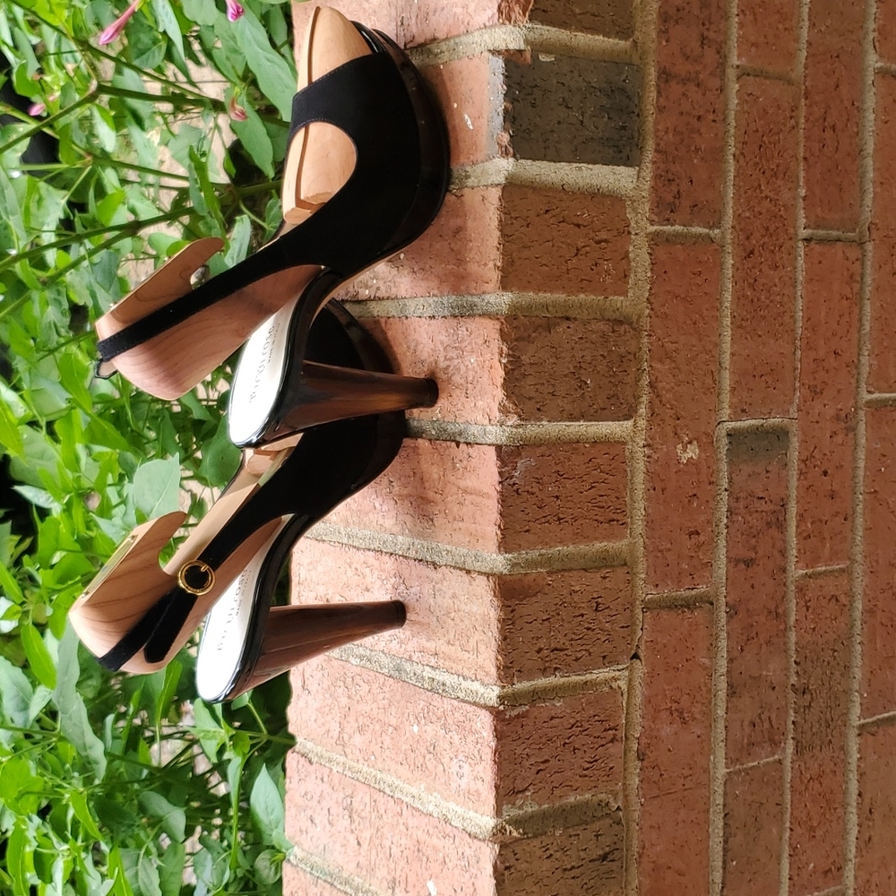 Taryn Rose peep toe heels - Picture 3 of 8